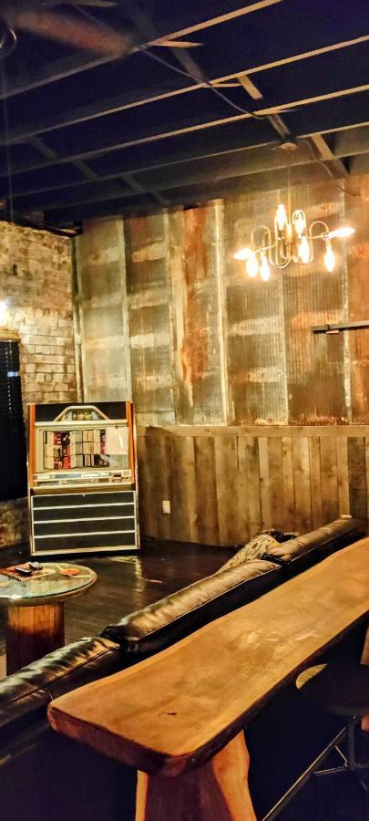 Hocking Hills Rusty Lofts Apartment Logan Ngoại thất bức ảnh