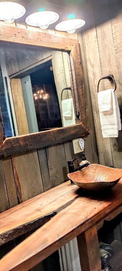 Hocking Hills Rusty Lofts Apartment Logan Ngoại thất bức ảnh